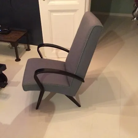 Location Exclusive Apartment *